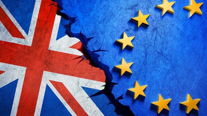 Brexit-Motiv auf Steinwand flagi Wielkiej Brytanii i UE